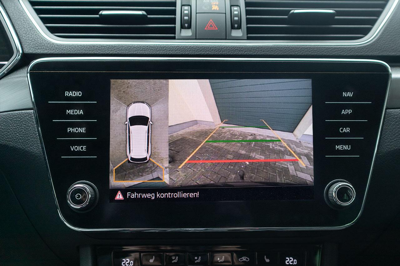 Rear View Camera - Retrofit for Skoda Superb 3V - SPEED LIGHT