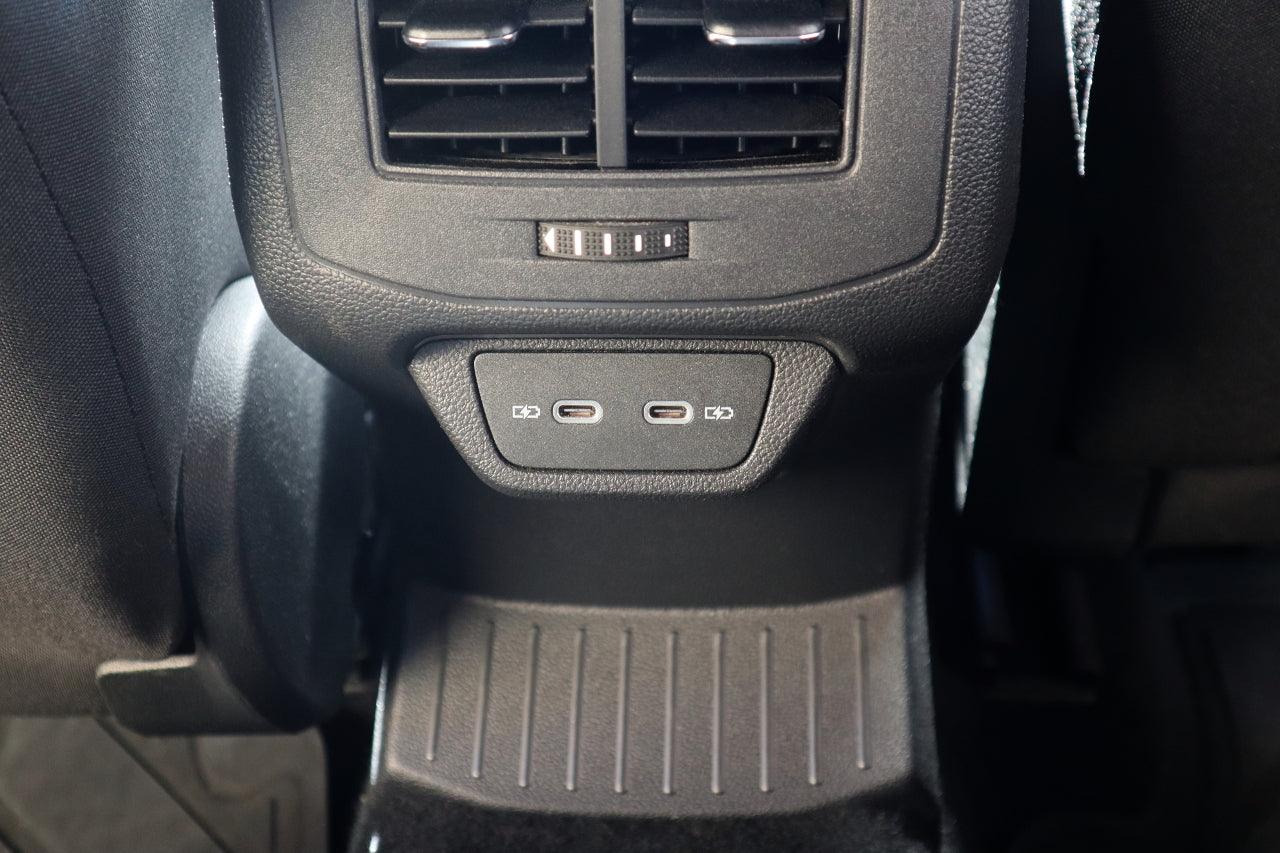 Complete set USB Hub for VW T-Roc A11, D11 - SPEED LIGHT