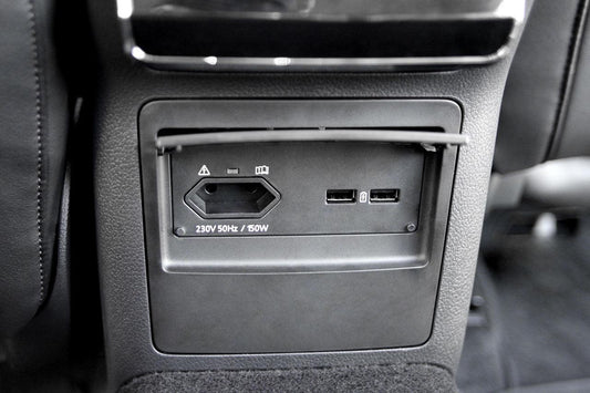 Complete set 230 Volt socket + USB hub for Skoda Superb 3V - SPEED LIGHT